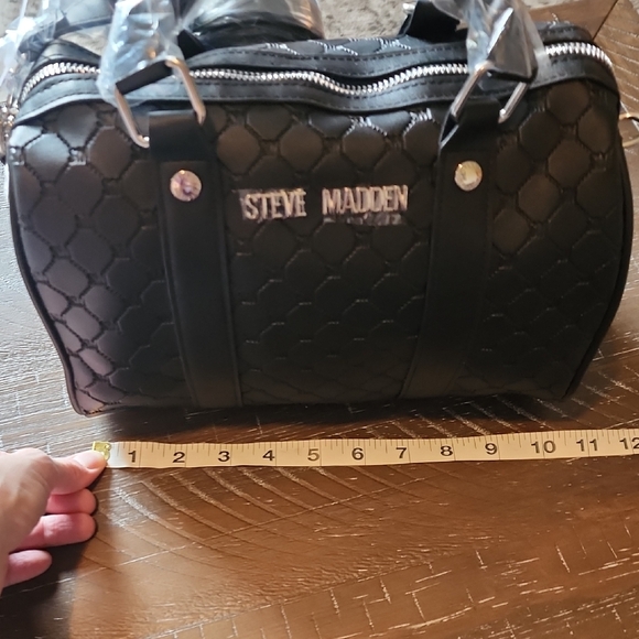 Steve Madden Black Quilted Design Faux Leather Women's Satchel Bag - Picture 7 of 9